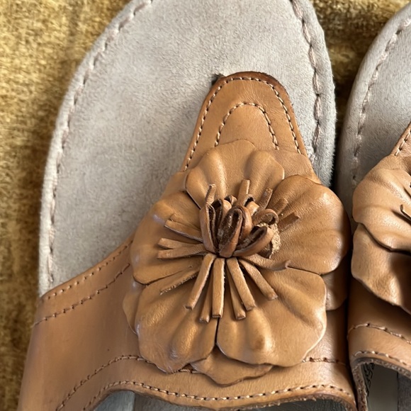 Croft and Barrow leather upper sandals - Picture 2 of 4